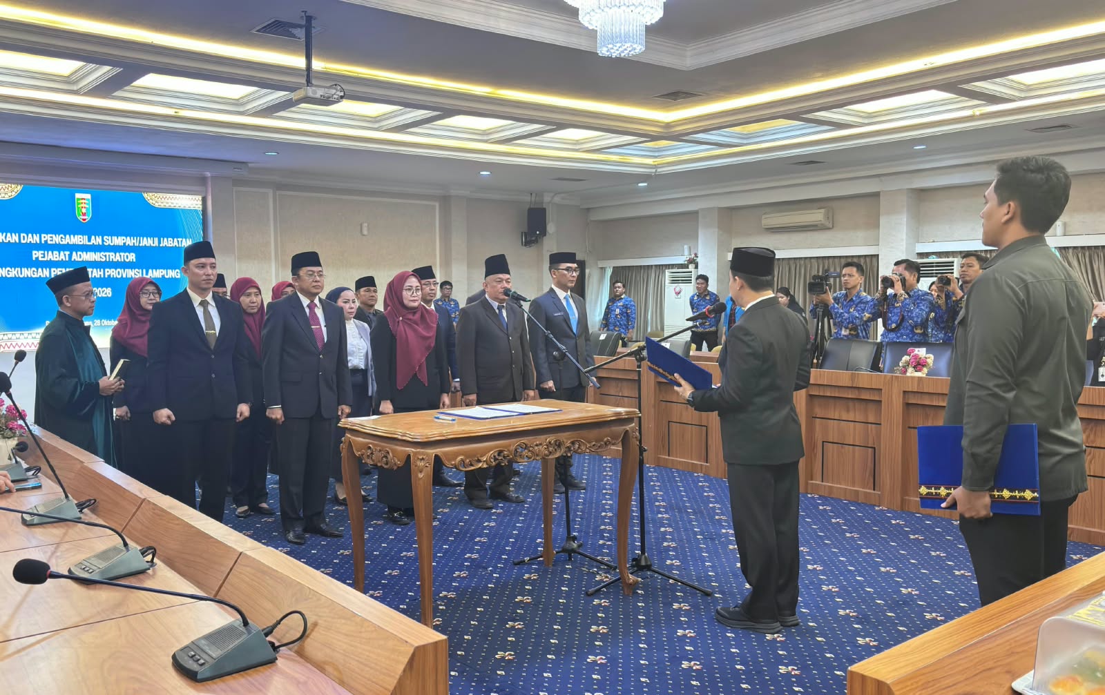 Lantik 13 Pejabat, Marindo Ingatkan APBD Bukan untuk Kepentingan Pribadi